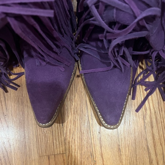 Dingo purple fringe boots! - Picture 4 of 5